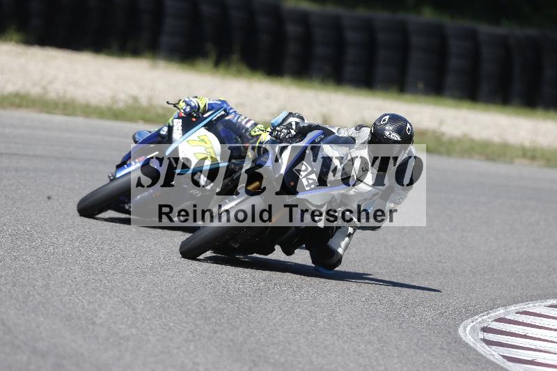 Archiv-2025/48 25.08.2025 Cornu Master School ADR/rot-rouge/24